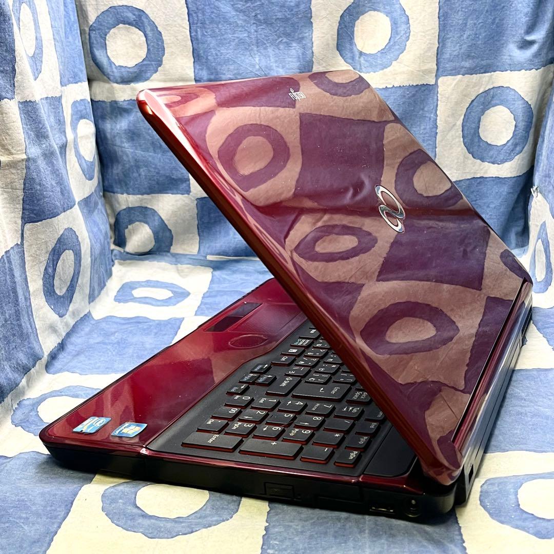 爆速SSD500G☆i7☆大人気赤ノートパソコン♪ブルーレイ&カメラ！Win11