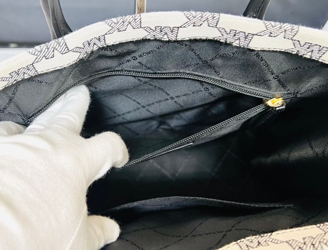 MICHAEL KORS 2WAY トートショルダーバッグ 総柄モノトーン 美品