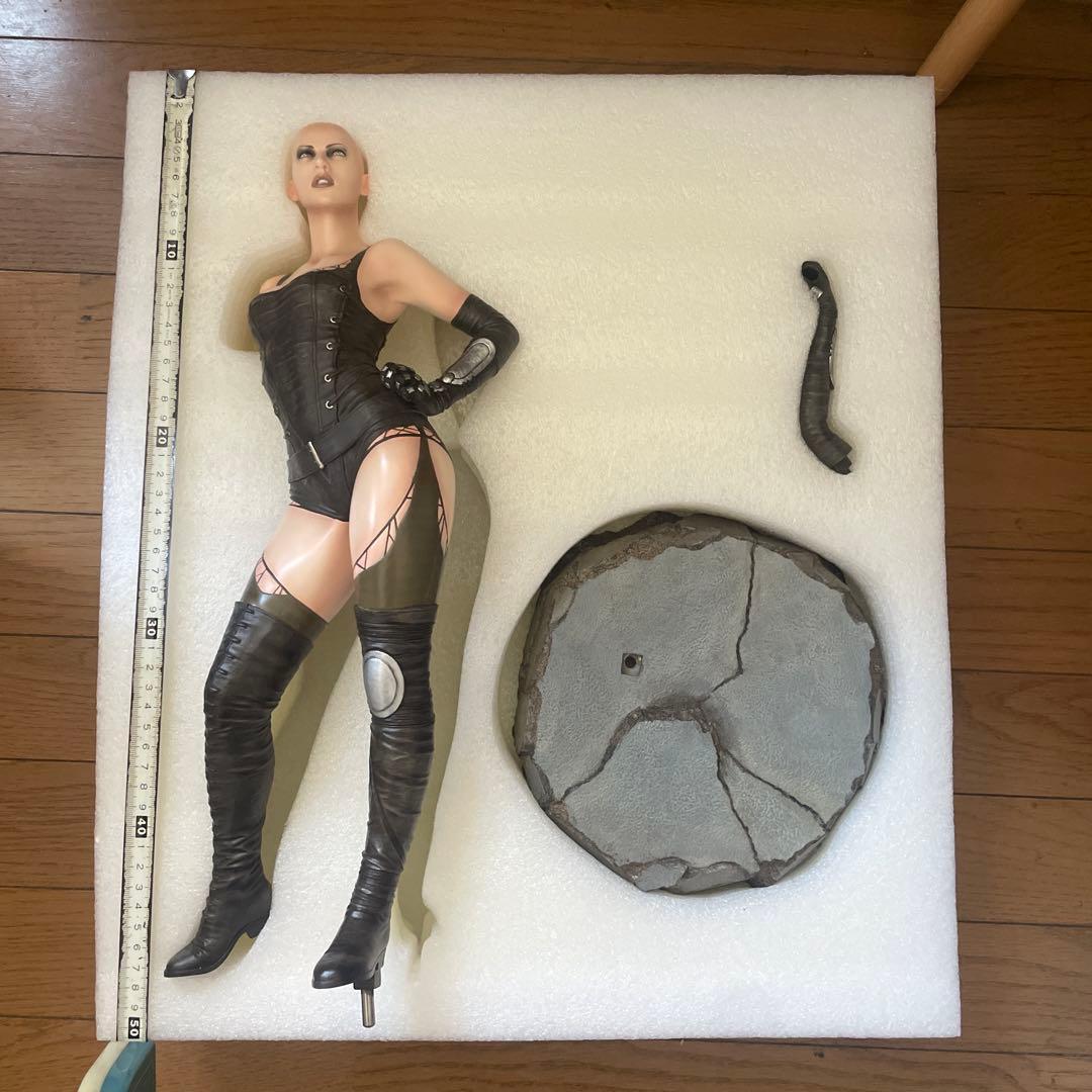 SF・ファンタジー・ホラー LUIS ROYO MALEFIC TIME YAMATO