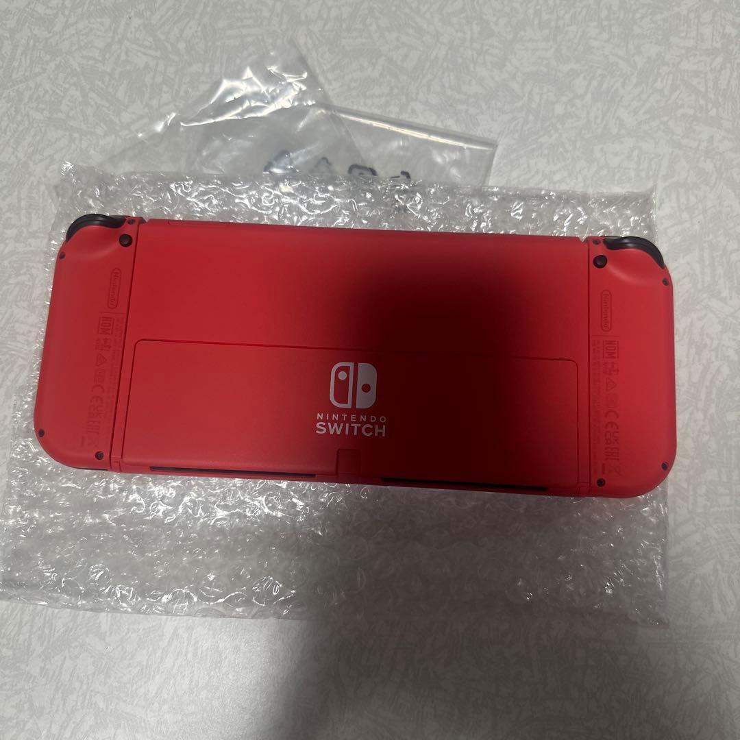 Nintendo Switch　有機EL モデル本体キット　マリオレッド