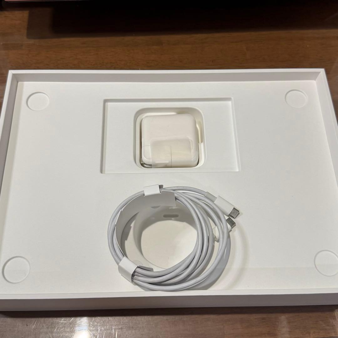箱ありMacbook Air2020 ゴールド Corei5 256GB 8GB