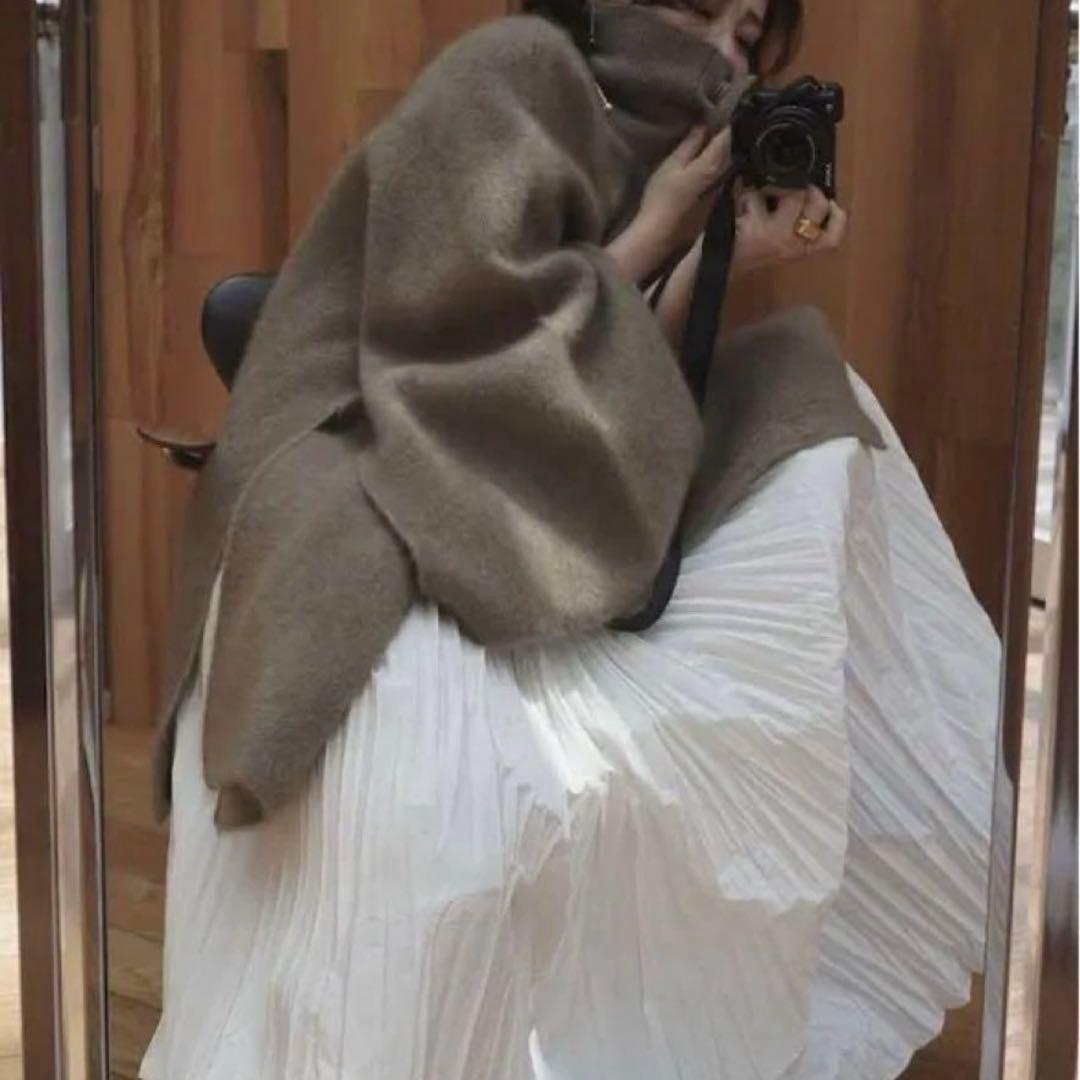 完売品✨　ETRE TOKYO エトレトウキョウ　スリットスリーブニットポンチョ