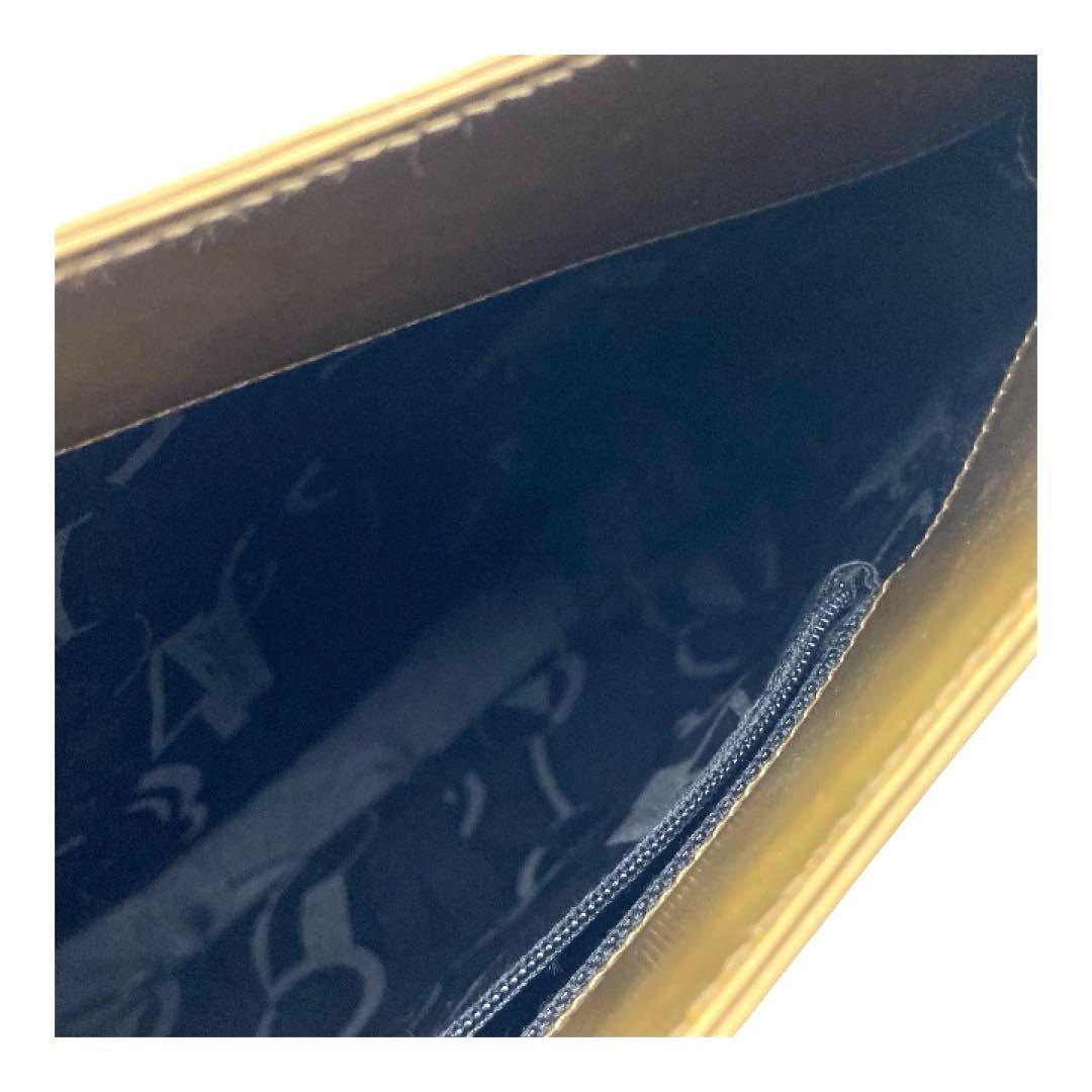 サルヴァトーレフェラガモ ガンチーニ エナメルグラデーションワンショルダーバッグ