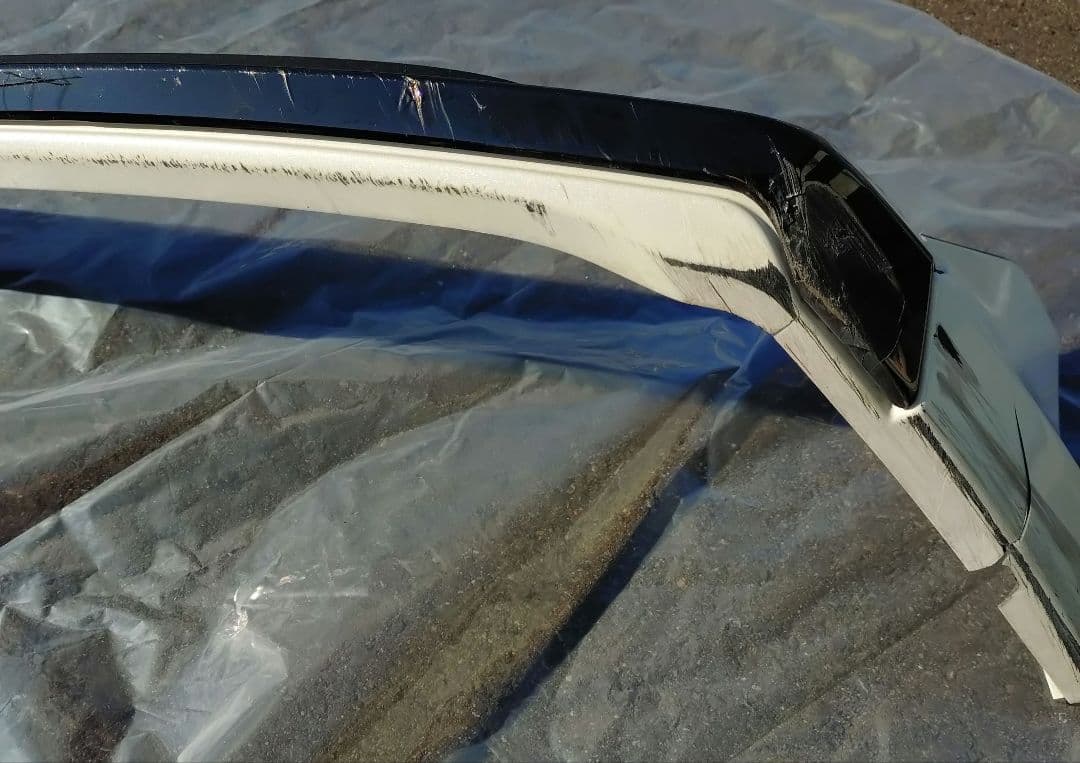 R*↓様 220系クラウン　フロントウィングスポイラー　中古品