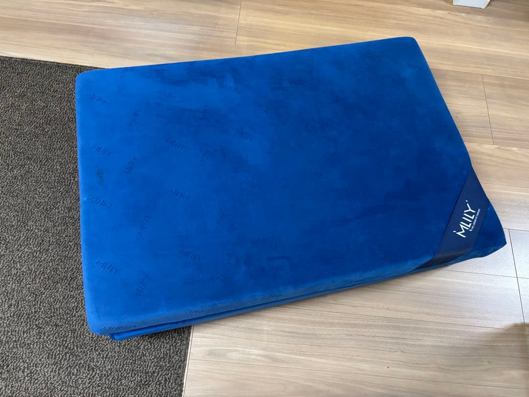 ★テレビ放映★大人気　MLILY 優反発マットレス 三つ折り 8cm