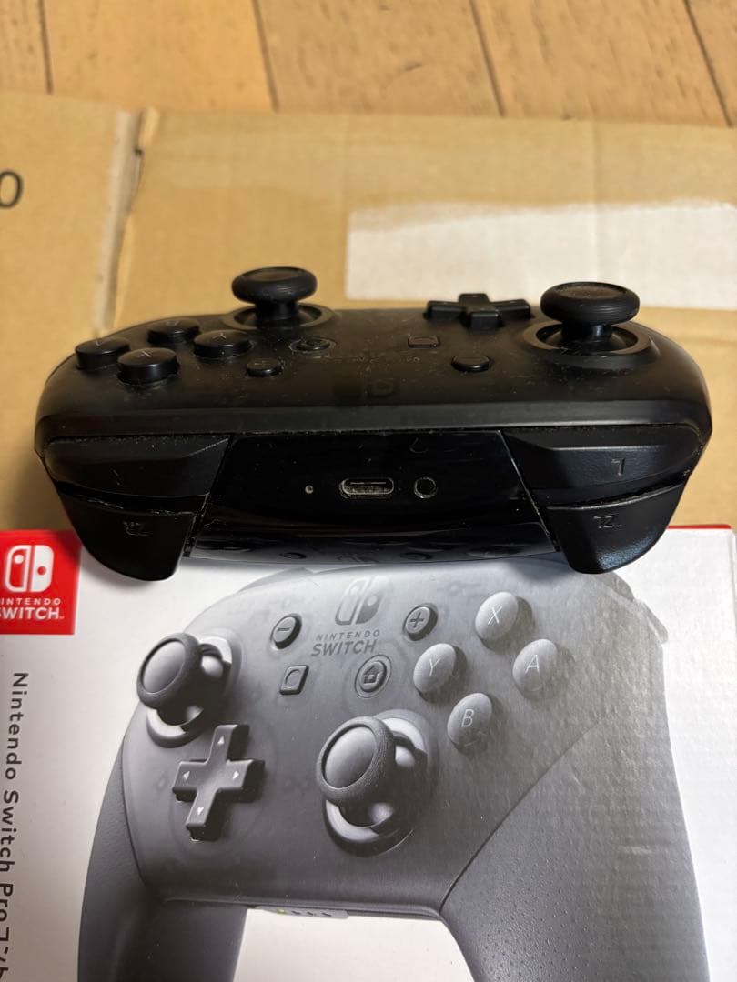 Switch ソフト4本+プロコンセット・マリオ・マイクラ・モンハン・スプラ2