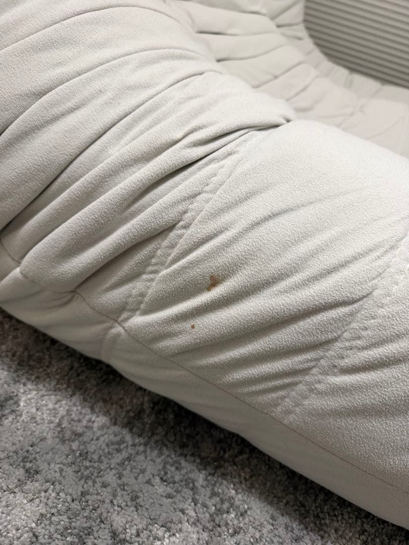 リーンロゼ　トーゴ　リプロダクト品　2人掛けソファ