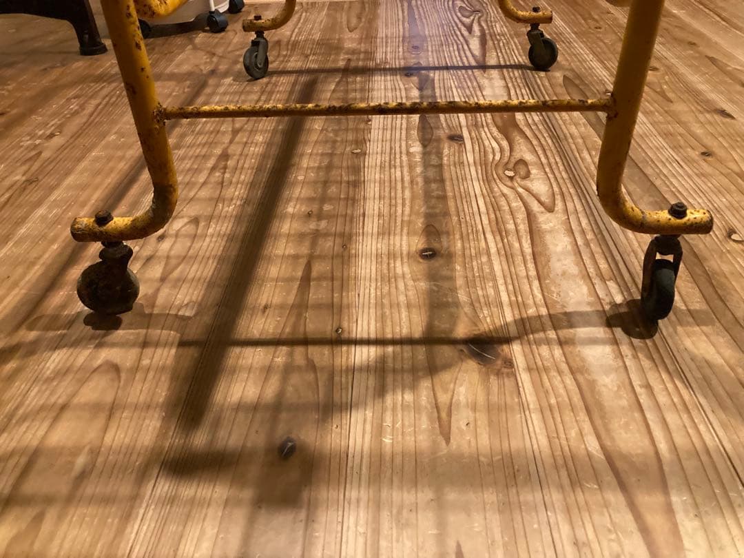 昭和レトロ　ワイヤーワゴン　キャスター付　店舗什器　超シャビージャンクガーデン②