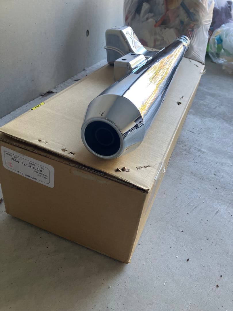 【ほぼ未使用】SR400 プラナス　キャブ車PRUNUS メガホンマフラー