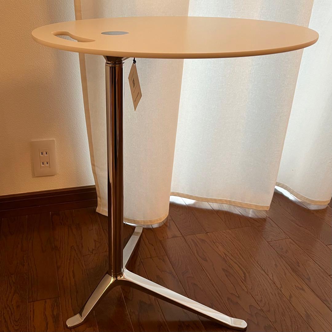 新品 Fritz Hansen フリッツハンセン リトルフレンド白サイドテーブル