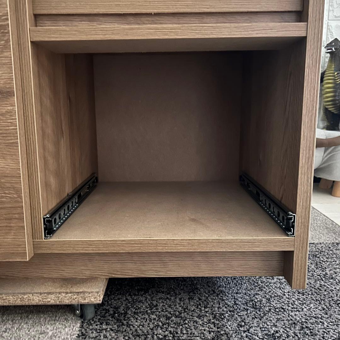 食器棚・キッチンカウンター ykk