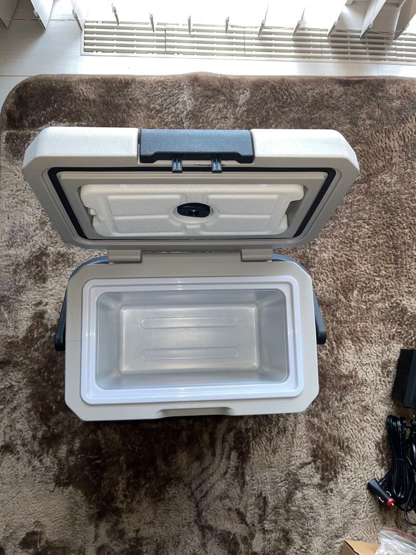 【美品】ポータブル冷蔵庫