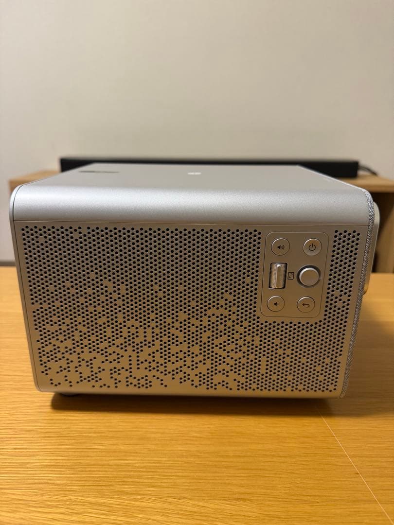 【美品・おまけ付き】BenQ TK705STi 4Kスマートホームプロジェクター