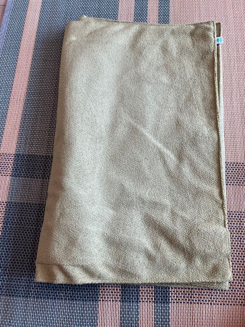 高田ベッド製作所 電動ベッド　クリーム　フェイスホール付180✖️70 高さ調整可