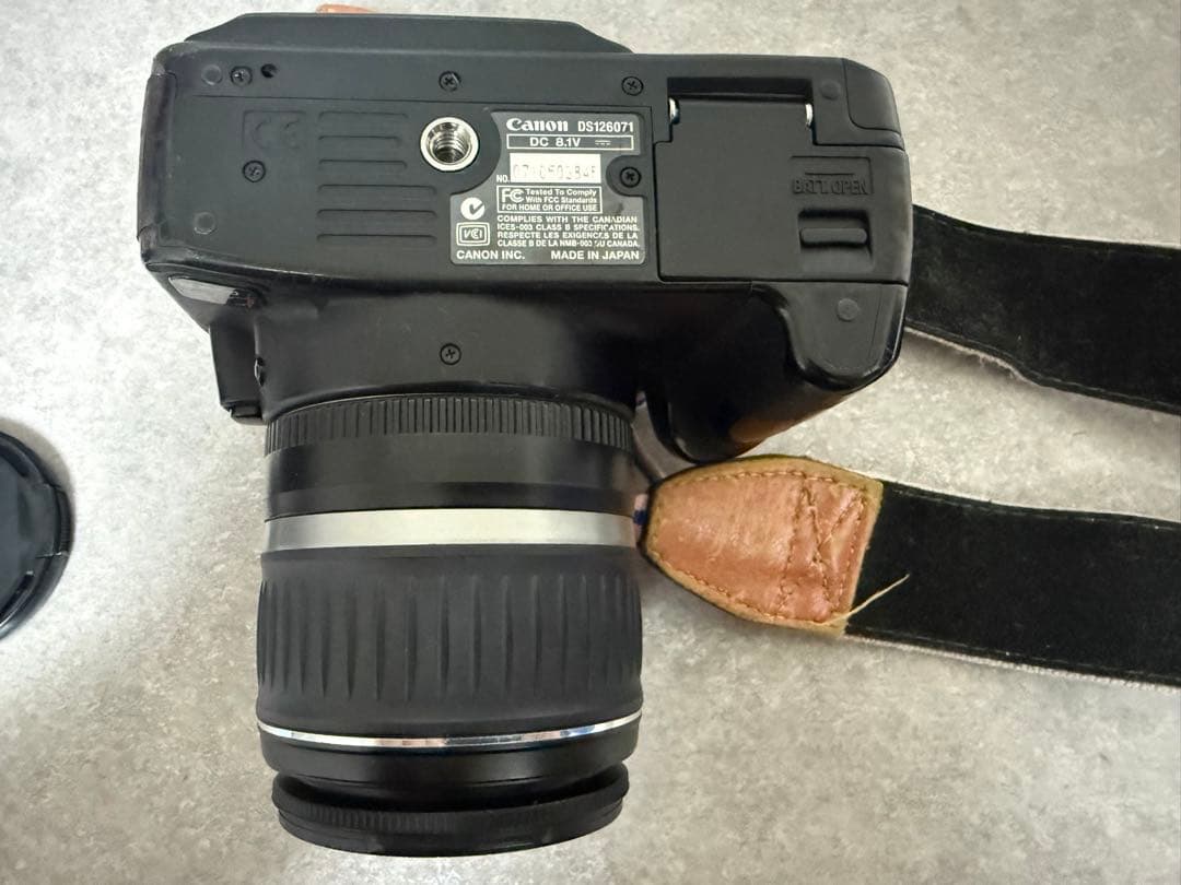 デジタル一眼レフカメラ キャノン EOSKiss デジタルN ダブルズームキット