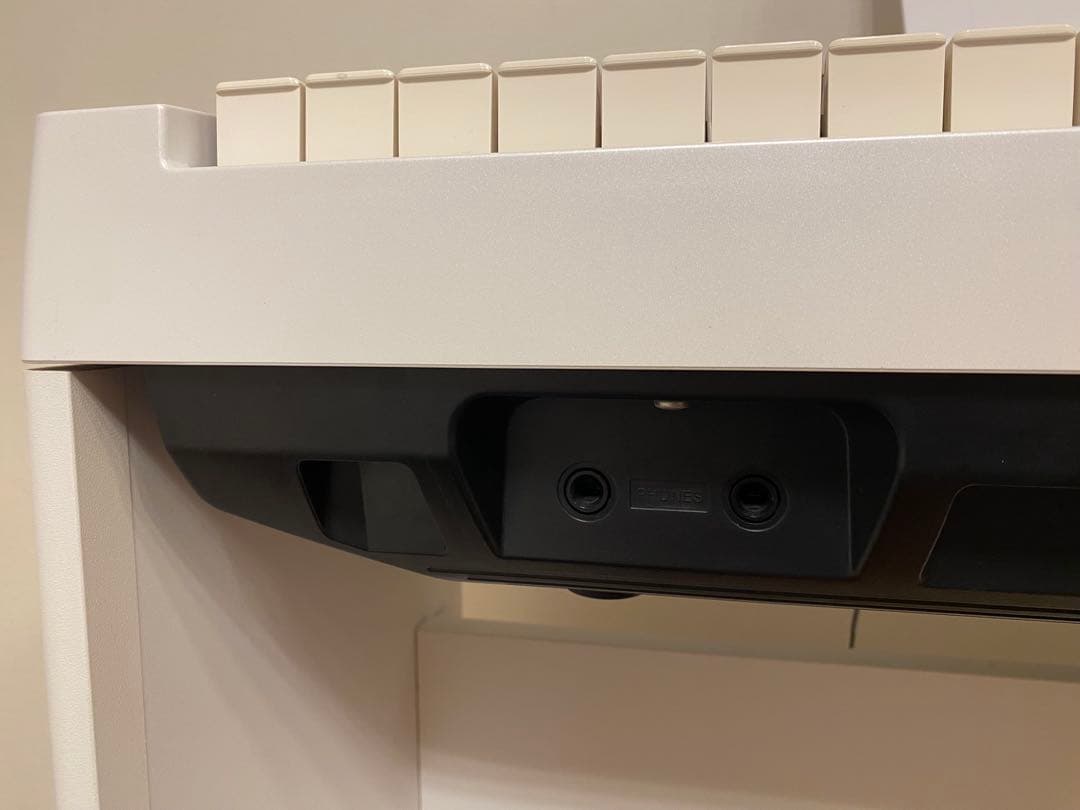 【値下不可】YAMAHA 電子ピアノP-121と専用スタンド・専用ペダルのセット