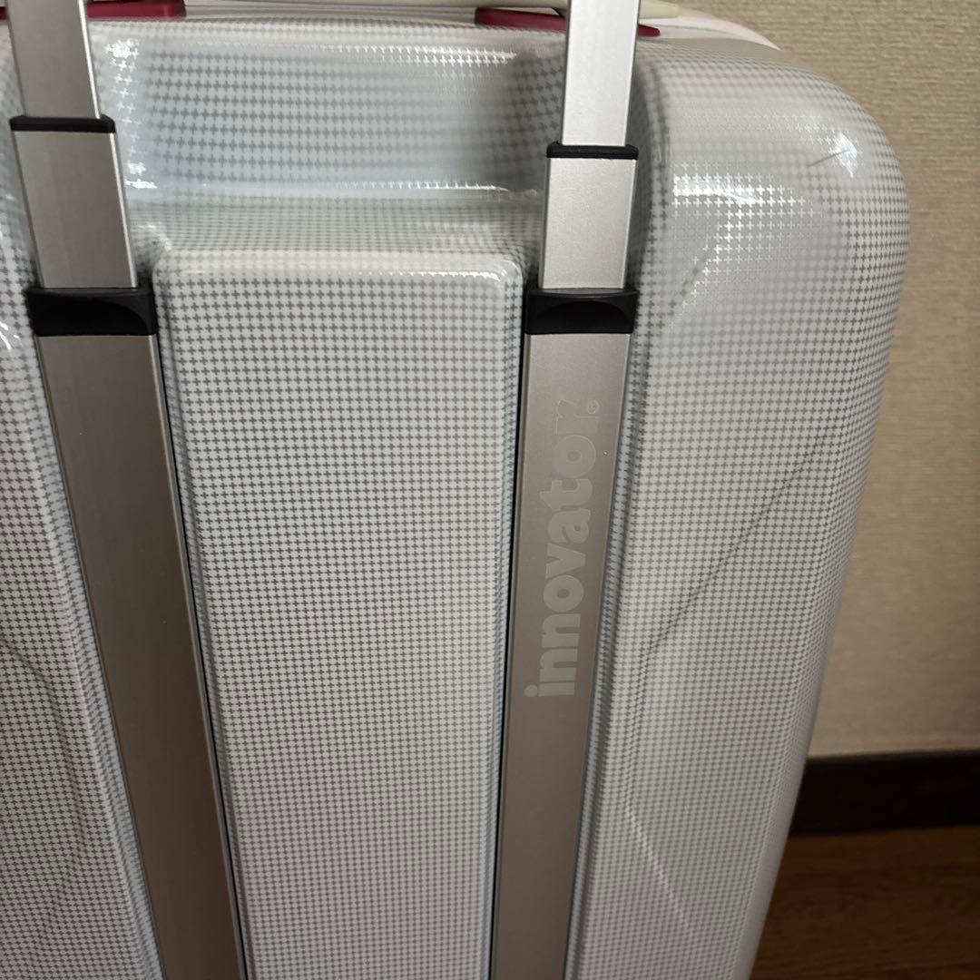 スーツケース　イノベーター　機内持込可38L