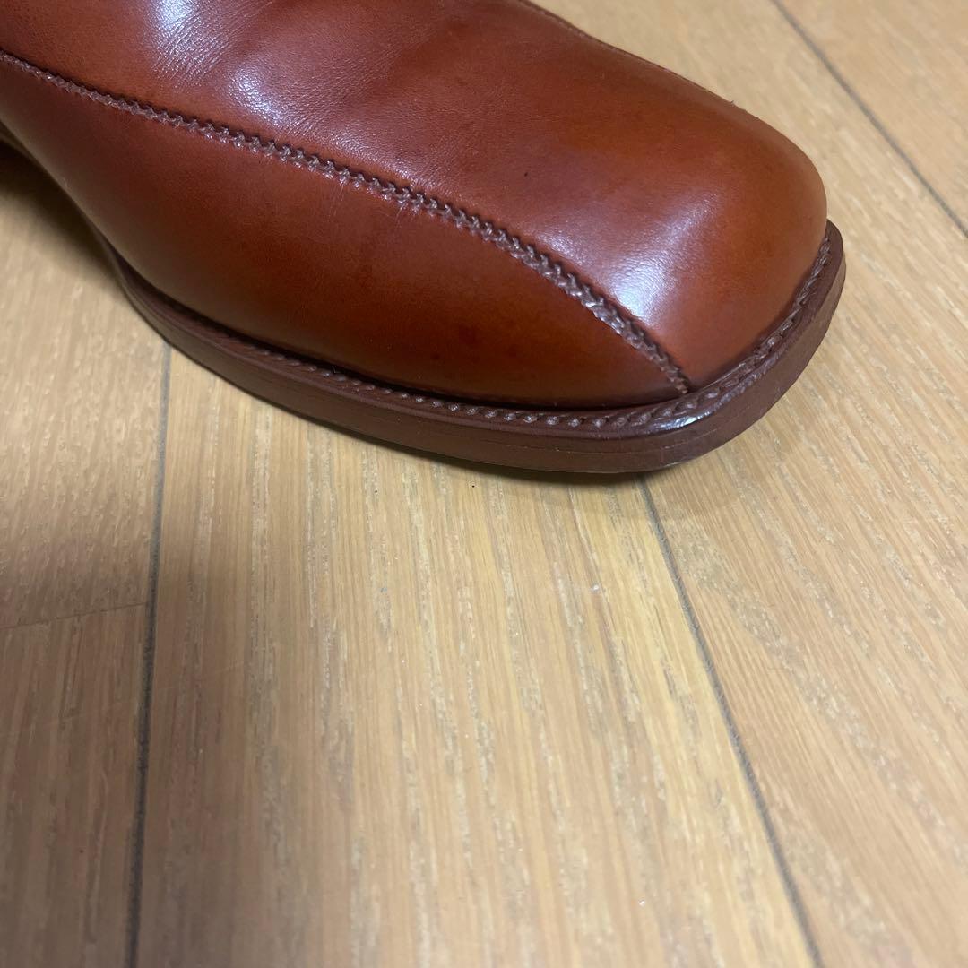 Tricker’s トリッカーズ チャッカブーツ スクエアトゥ