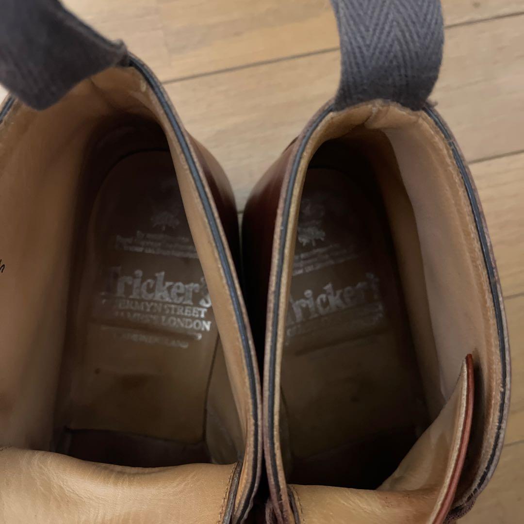 Tricker’s トリッカーズ チャッカブーツ スクエアトゥ