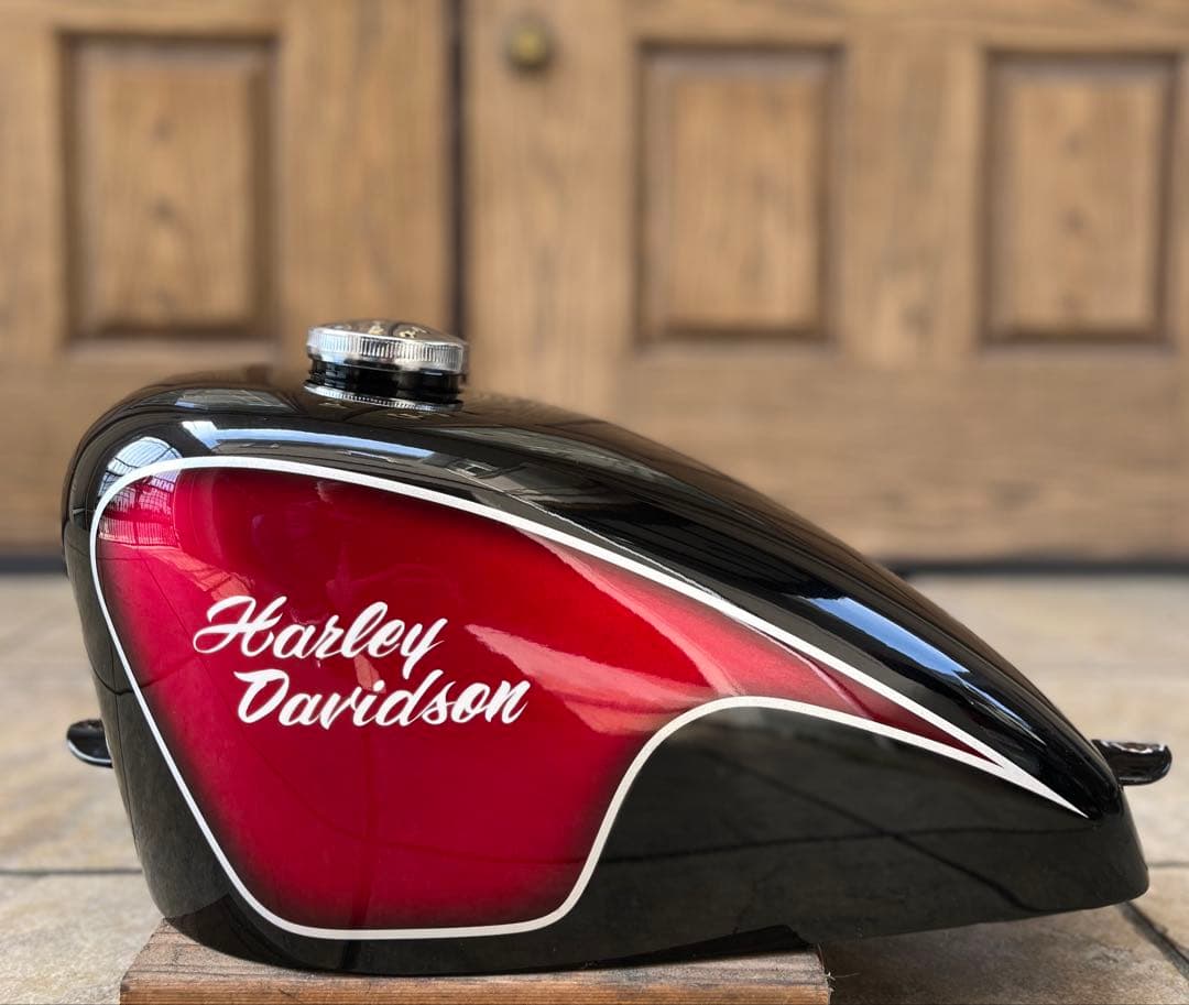 スポーツスター　タンク　チョッパー　ショベル　パン　ナックル　ピンスト