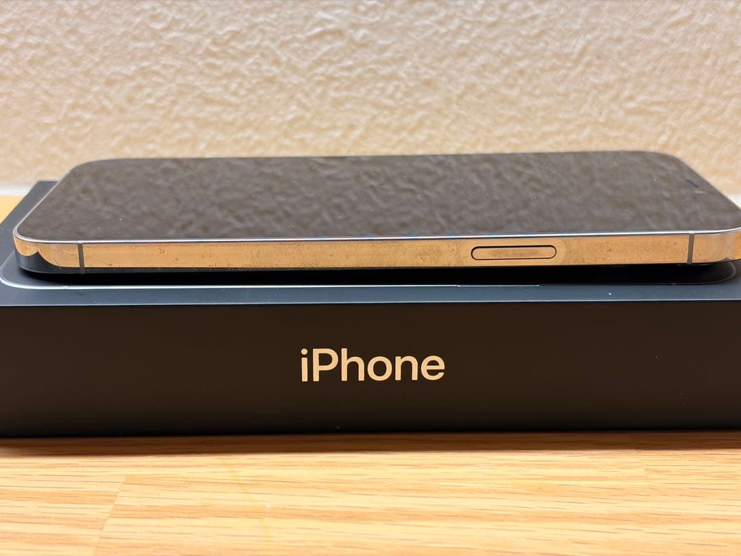 Apple iPhone 12 Pro Max 256GB シルバー