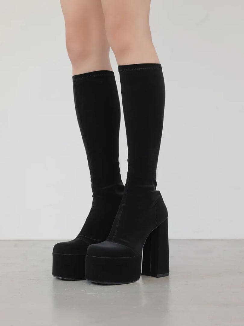 ウルトラストレッチロングブーツ　Mサイズ