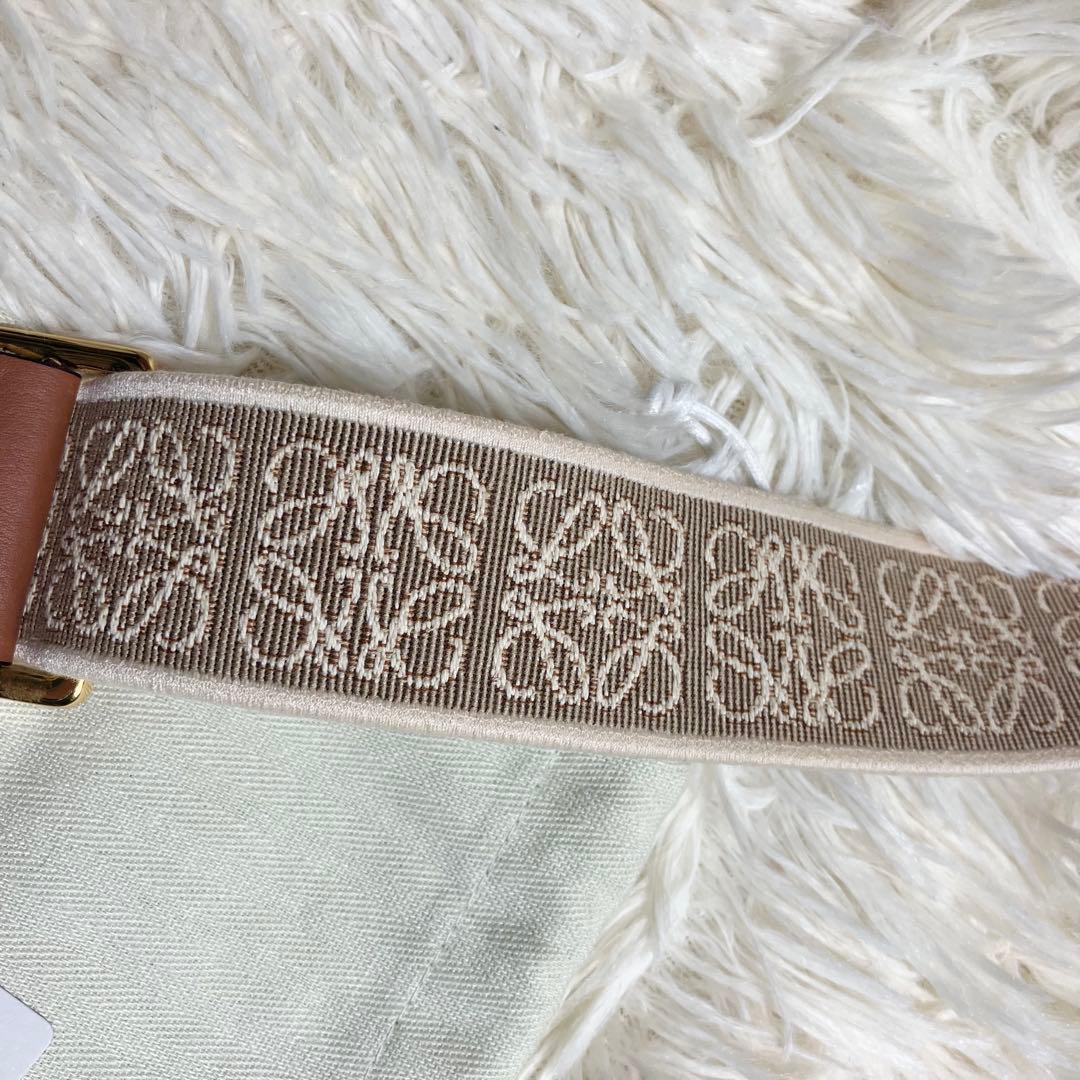 【未使用品】ロエベ＊ショルダーストラップ アナグラム 正規品 刻印 ゴールド金具