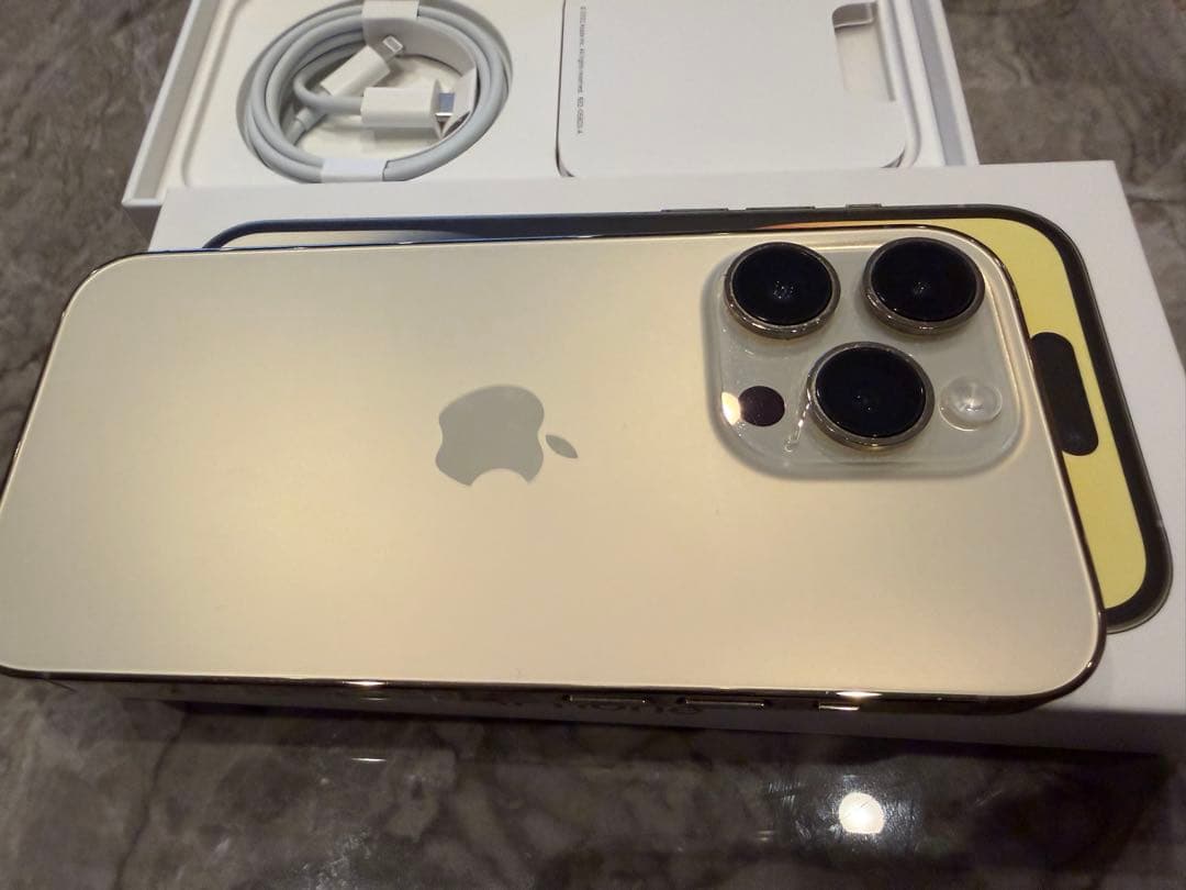 Apple iPhone 14 Pro ゴールド 本体　SIMフリー