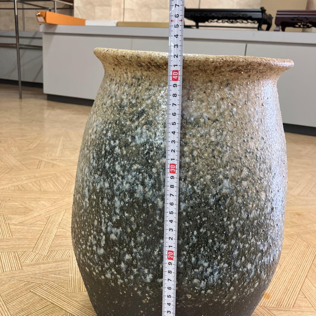 お値下げしました。信楽焼白古壺型傘立て