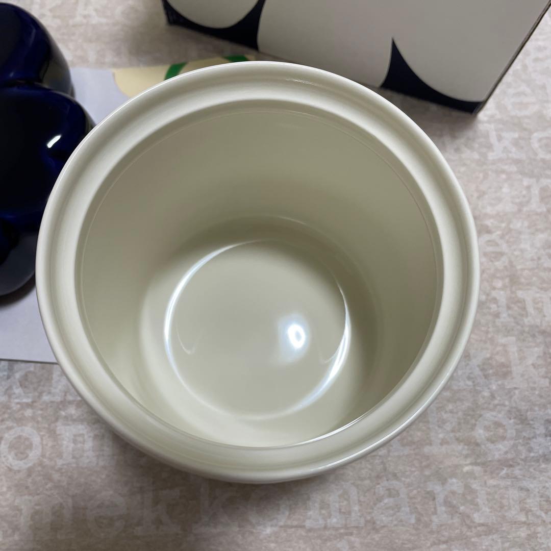 新品　マリメッコ　ウニッコ　キャニスター