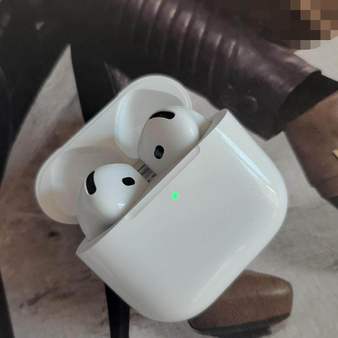 1式 Apple AirPods 4 エアポッズ 100%/100% アップル
