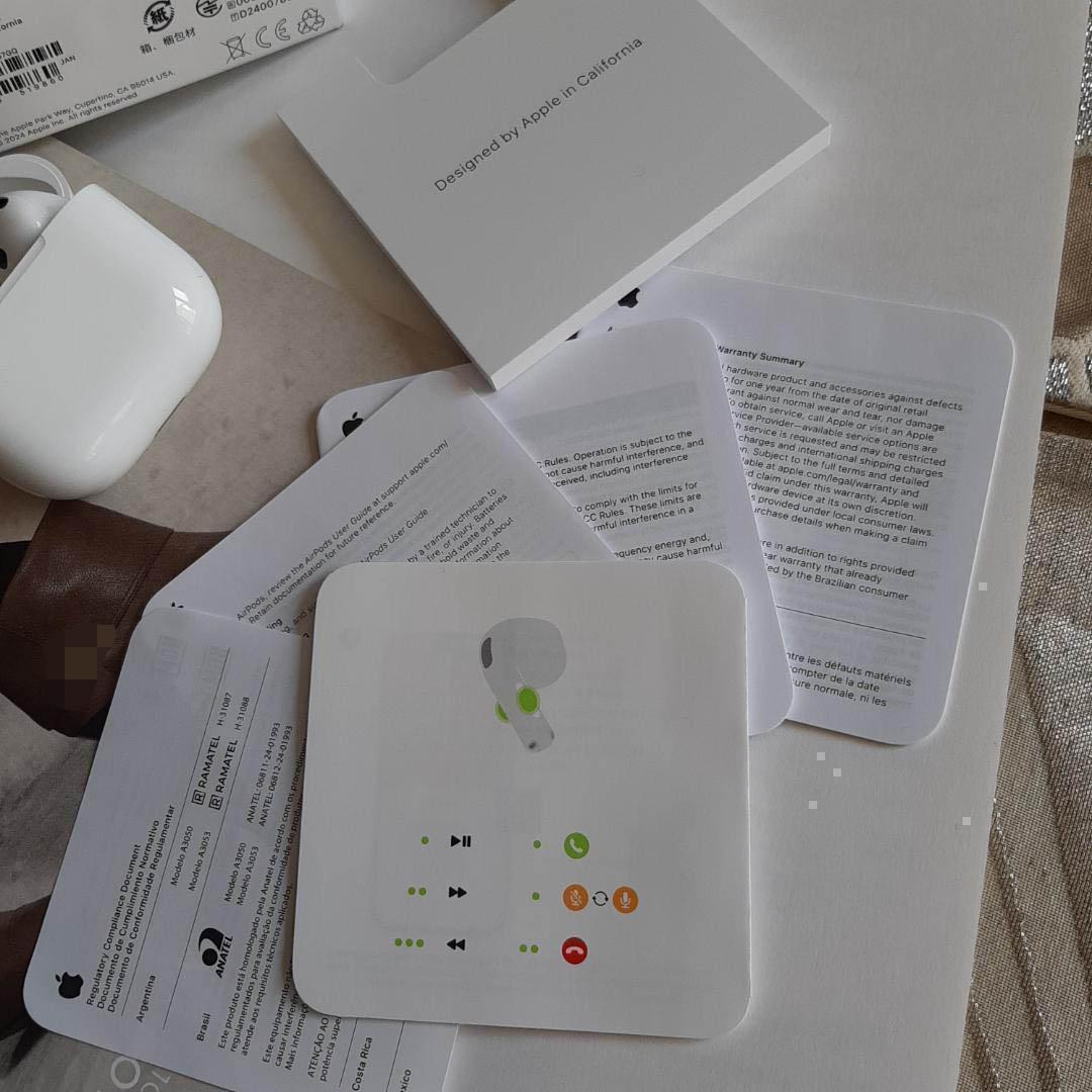 1式 Apple AirPods 4 エアポッズ 100%/100% アップル