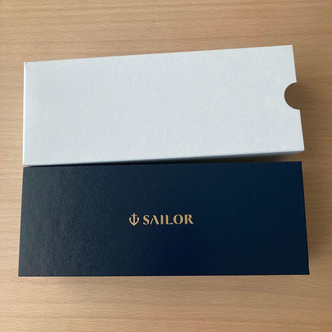 【新品未使用】セーラー万年筆　プロフェッショナルギア　金　中字