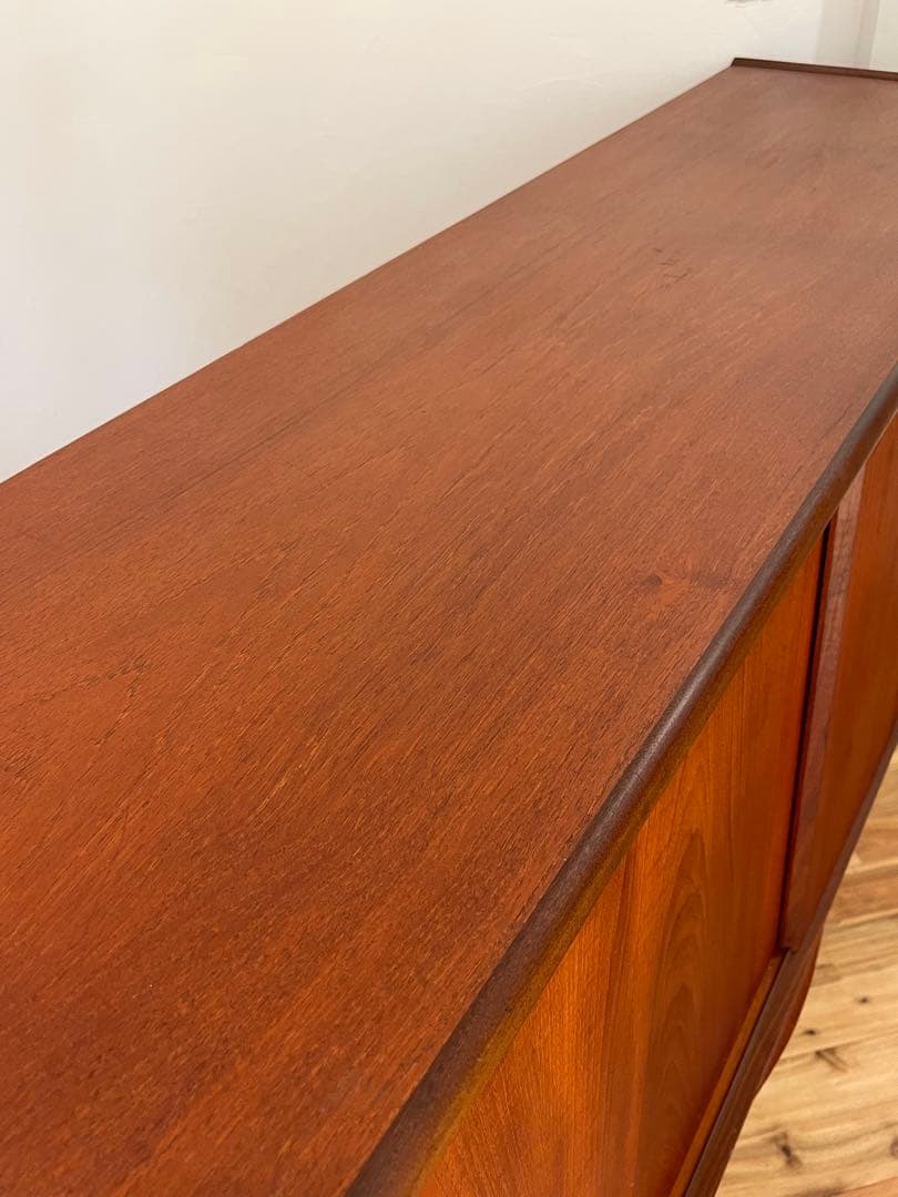 北欧 デンマーク ヴィンテージ チーク オイルフィニッシュ サイドボード