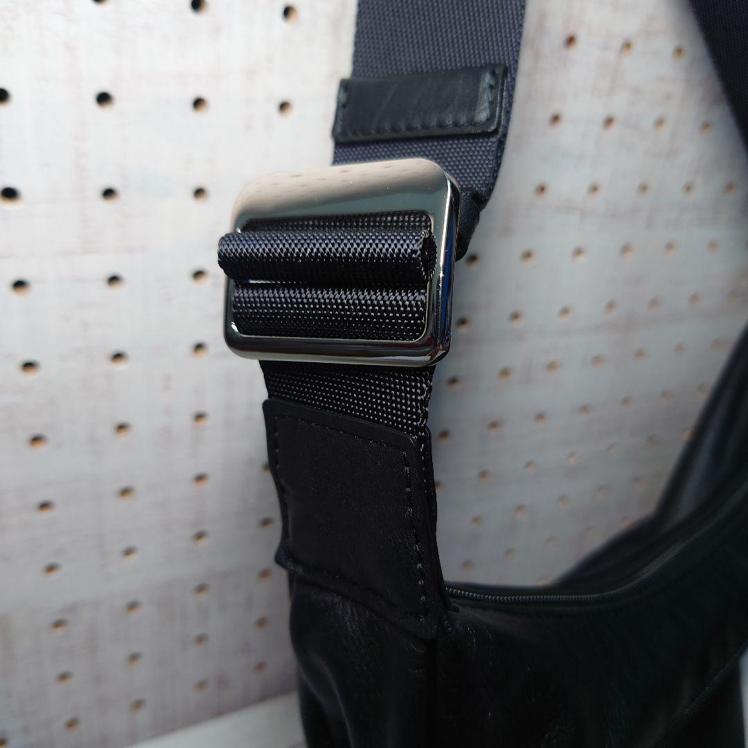 russetラシット ソフトレザーラウンドショルダーバッグ