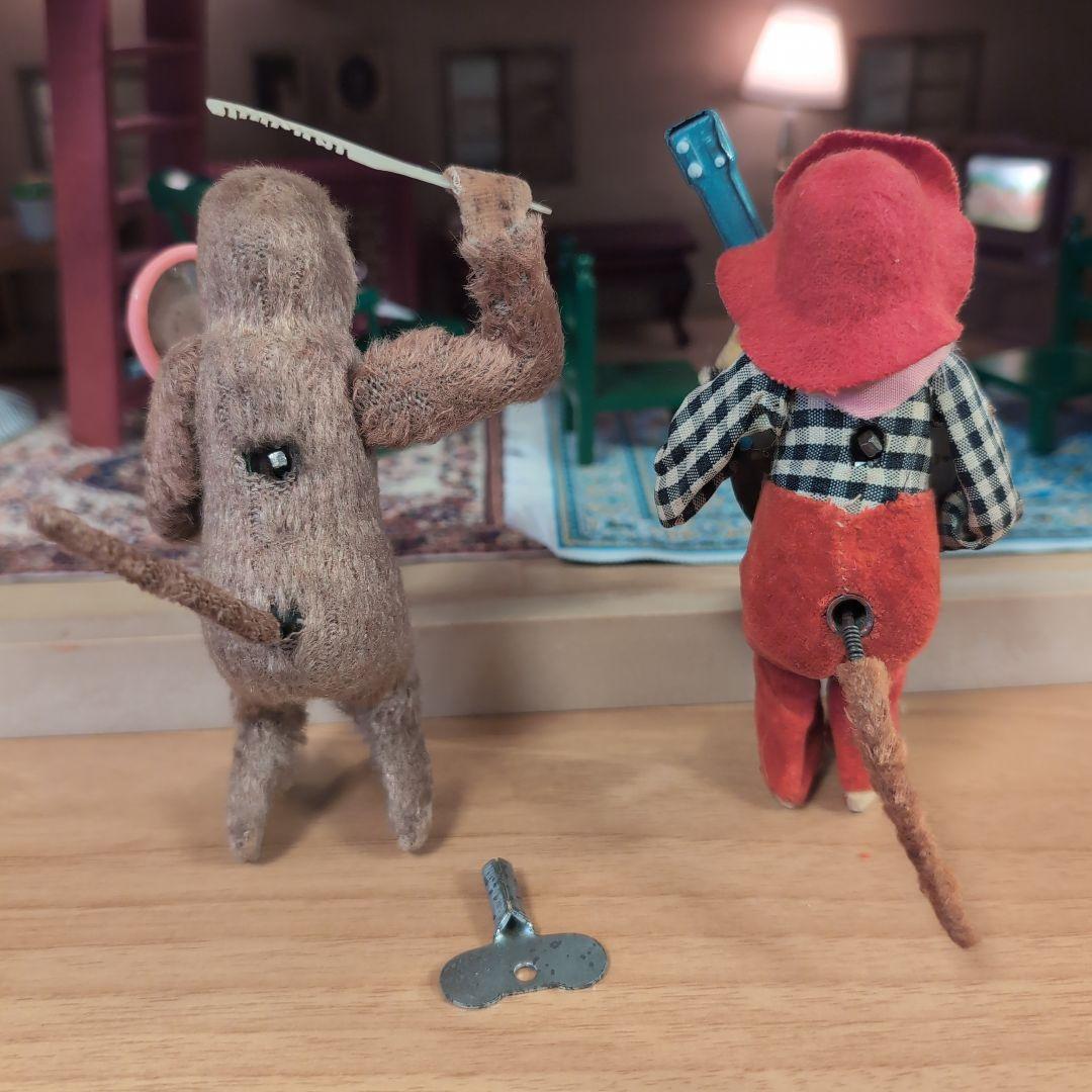 ゼンマイ仕掛け　お猿さん2体