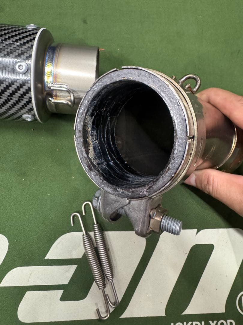 MAVERICK マーベリック　カーボンサイレンサー　ZRX1200ダエグ使用