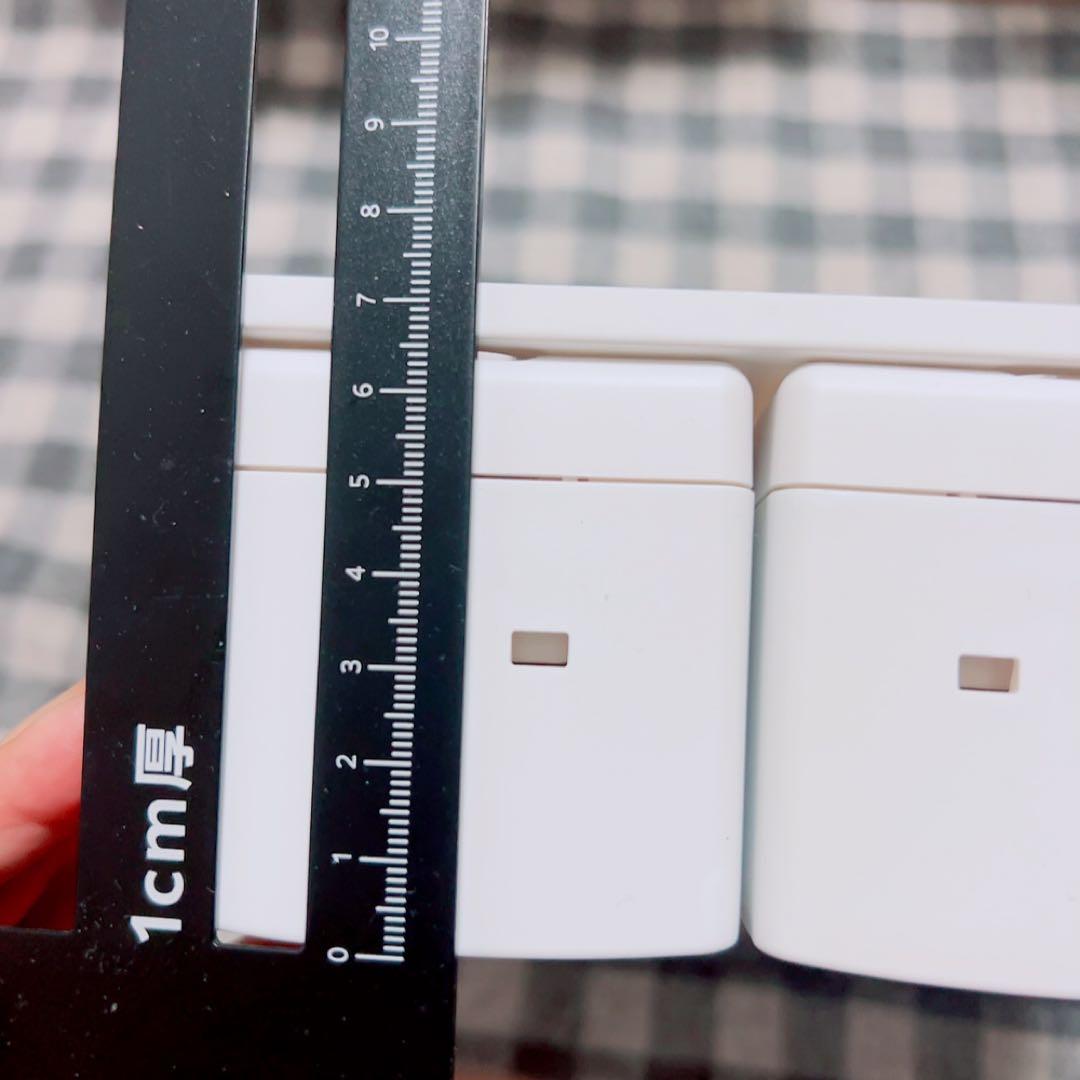 シャンプーボトル 3室　壁掛けタイプ 各400ML 残量確認　白