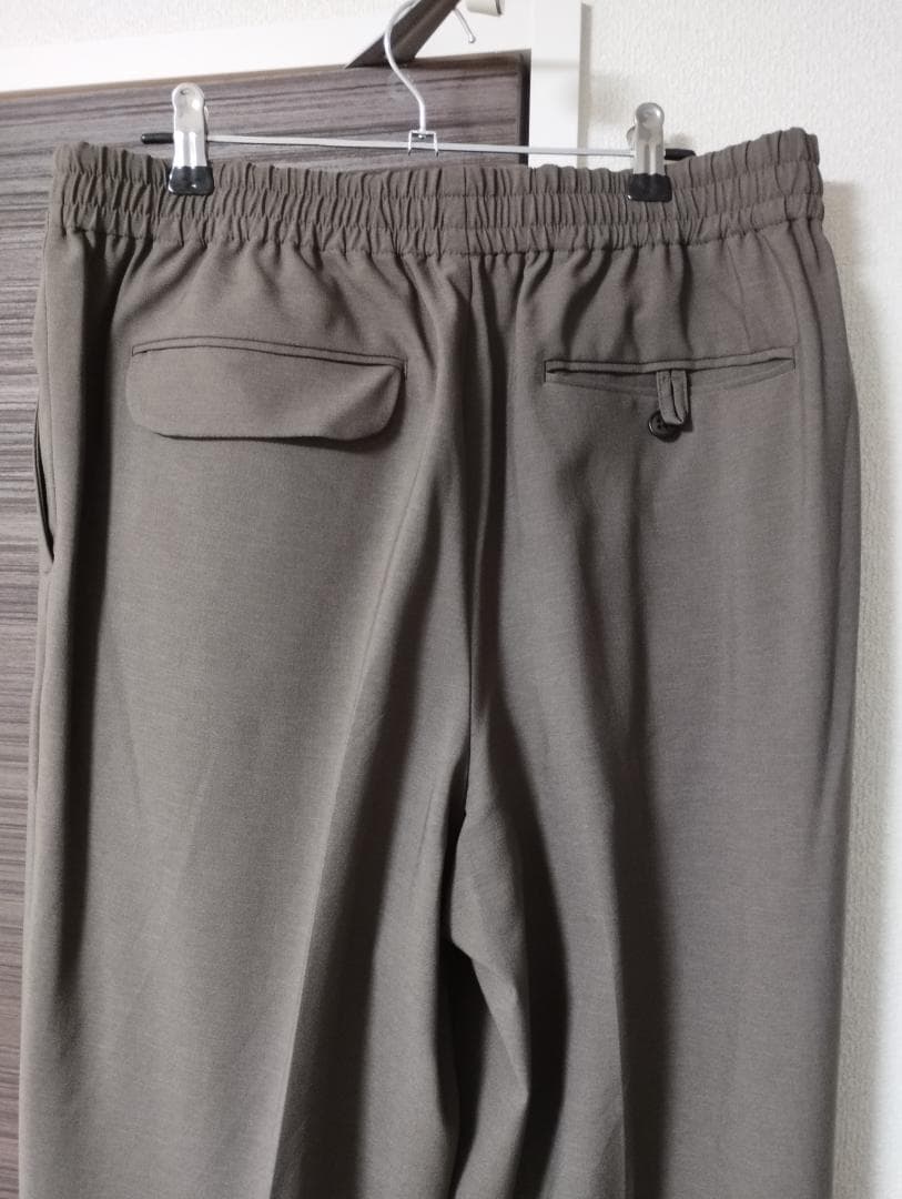 即購入可　ユニクロC　感動ジャケット　タックパンツ　セットアップ　ブラウン