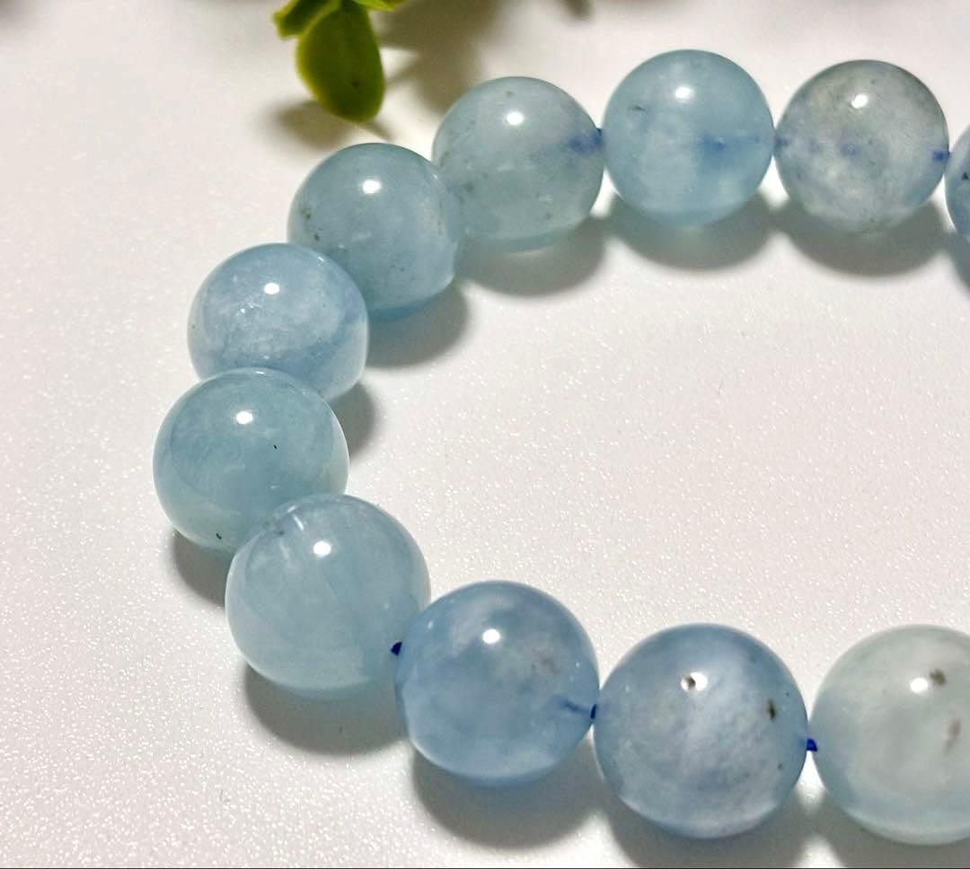 ピスタチオ　究極品質　神々が創りし青の宝石　幻のヒマラヤブルーアクアマリン