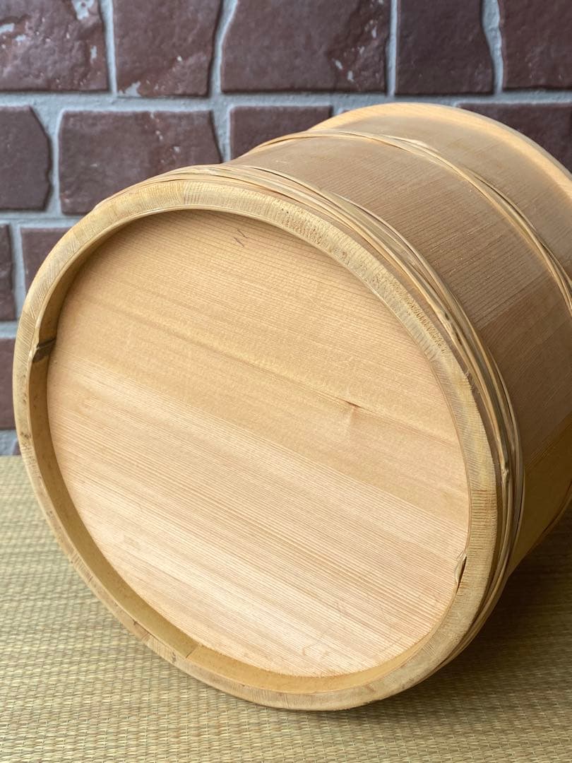 茶道具水張桶　円二造　竹手付　通桶　 水屋道具　露地道具　手桶　木製水指　割蓋