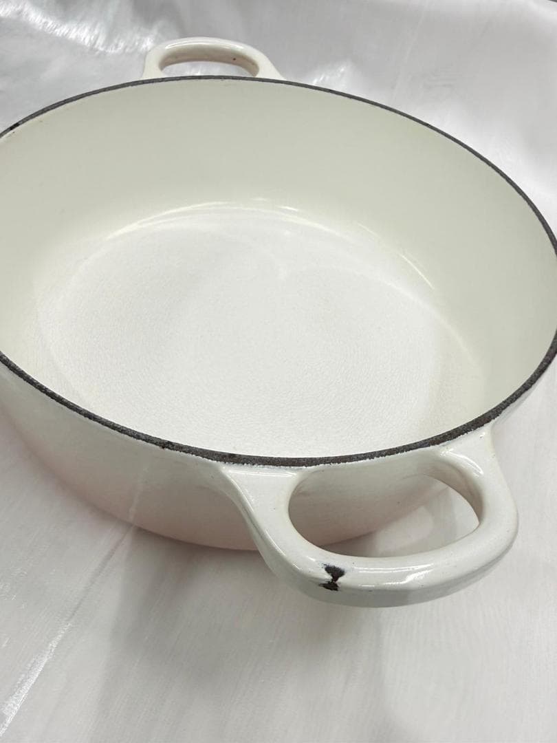 【希少】ル・クルーゼ 22cm ロータイプ パウダーピンク