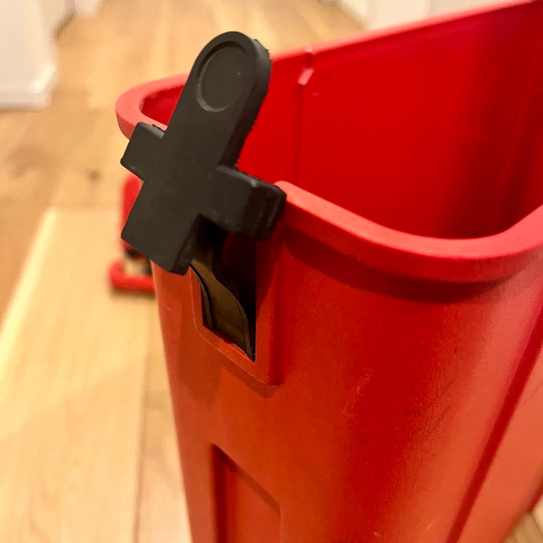 【バレンタイン】オリベッティ　タイプライターOlivetti Valentine