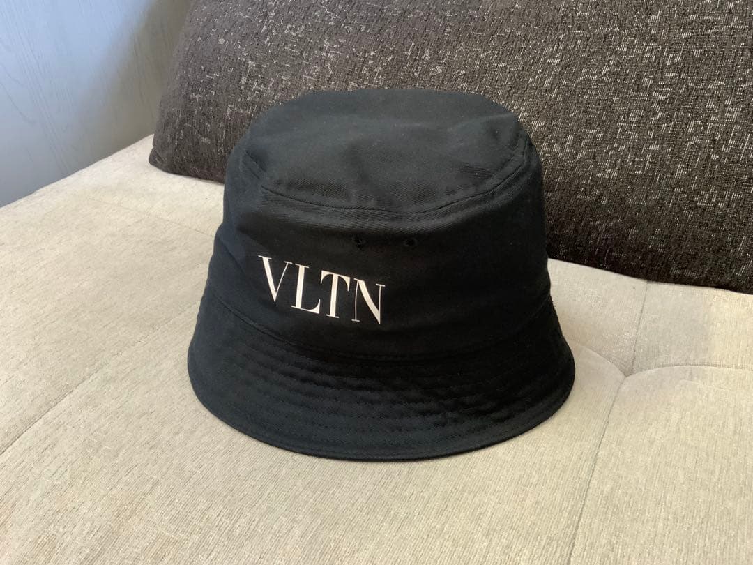 バレンチノ/ユニセックスValentinoバケットハット/Boxと袋付き
