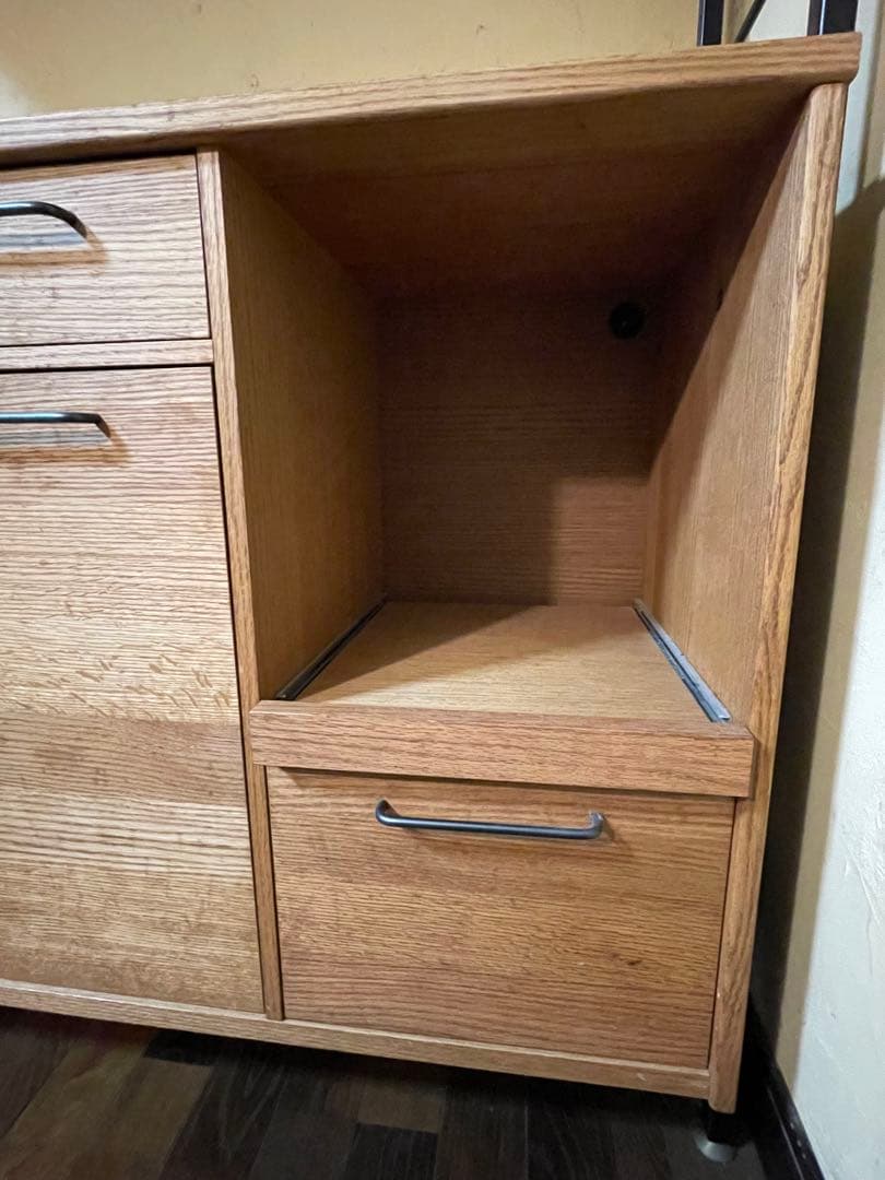 モモナチュラル　食器棚