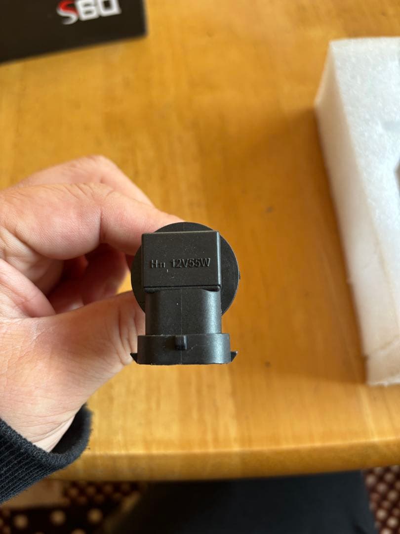 テールランプ2個セットとトリムパーツ　　タント610 値下げ中