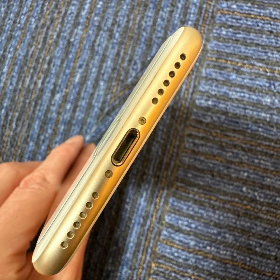 iPhone 7 32GB バッテリー82%