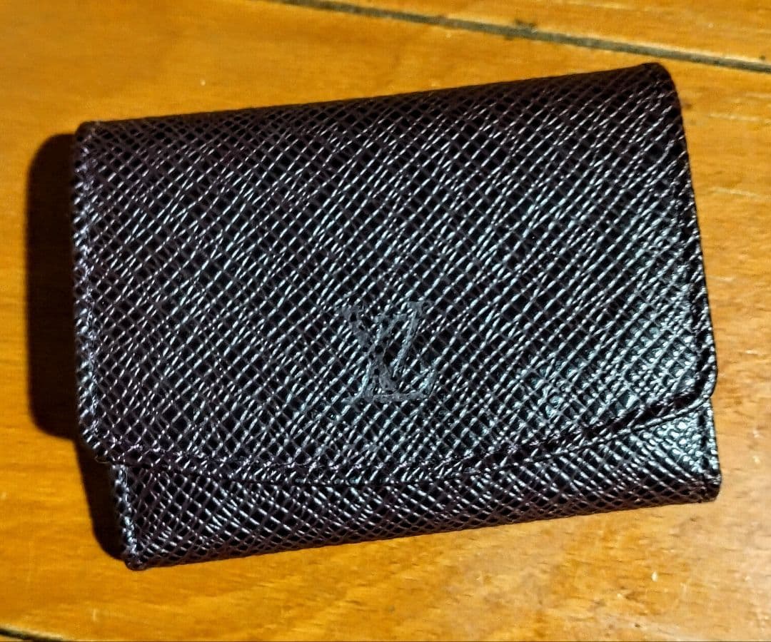 ルイヴィトン　ブラック球形カフスボタン