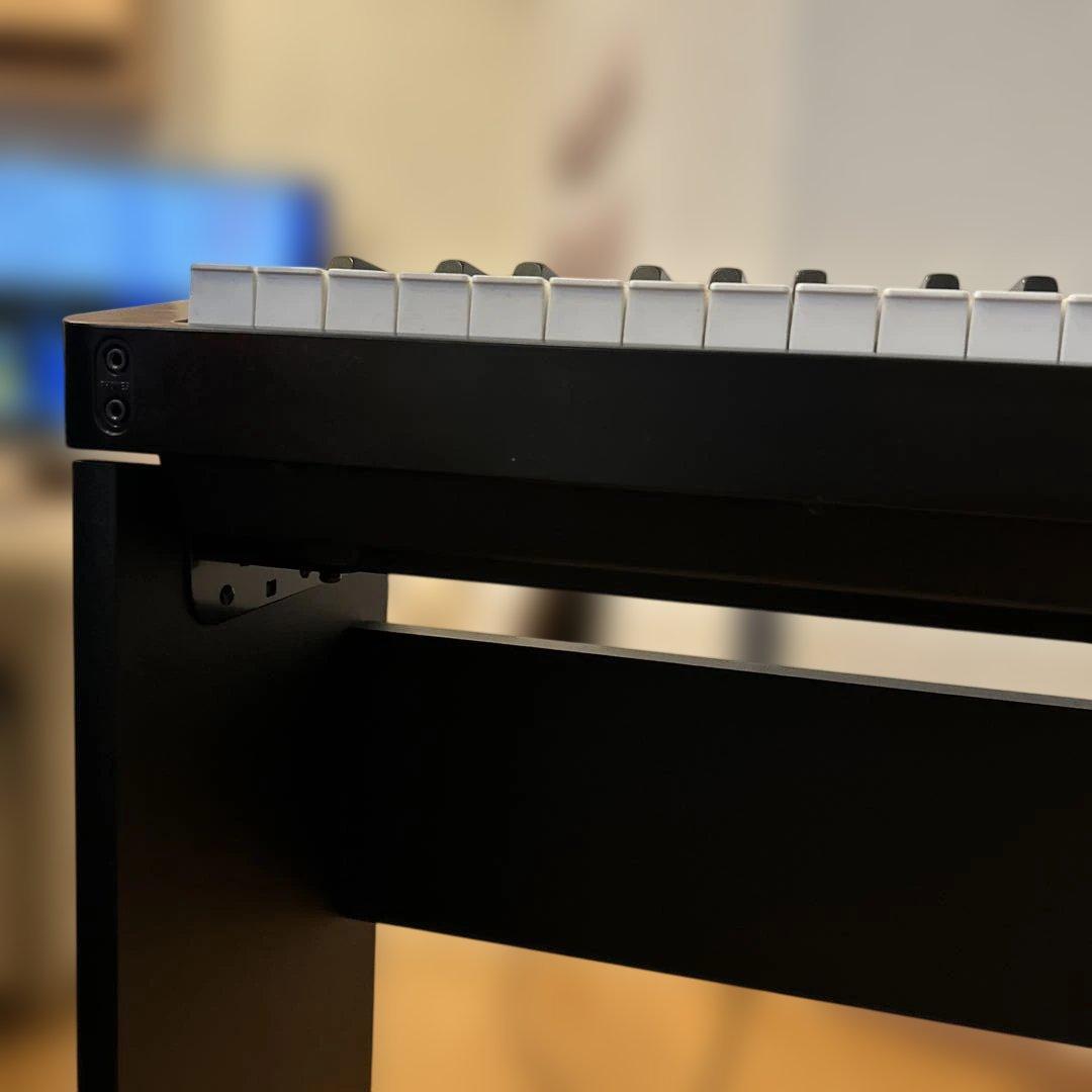 美品CASIO 電子ピアノ【PX-S1100】2021年製　スタンド付