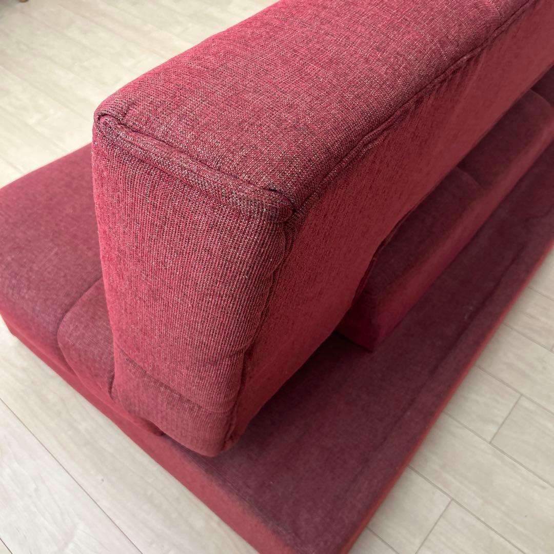 赤い3人掛けソファ　ソファーベッド　リクライニング　レッド